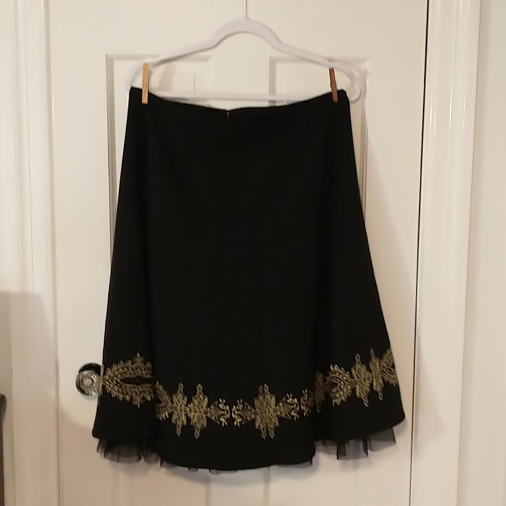 Gorgeous Women's layered skirt